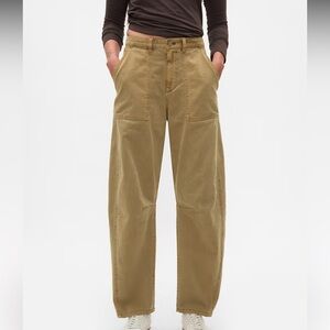 GAP Mid-Rise Barrel Jeans